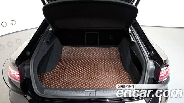 Volkswagen Arteon 2023 — ფოტო 18/20