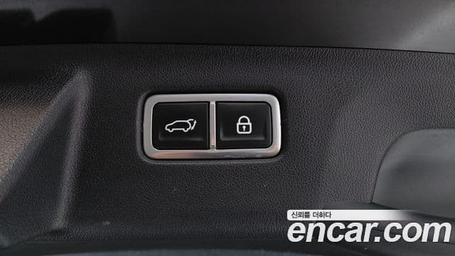 Kia Sorento 2021 — ფოტო 17/20