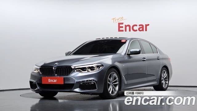 BMW 5 Series 2018 — ფოტო 1/20