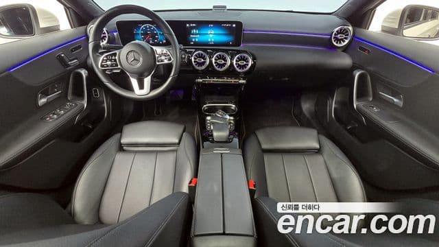 Mercedes-Benz A-Class 2020 — Şəkil 7/20