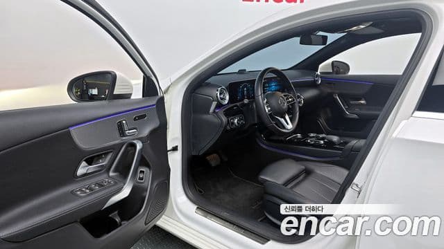 Mercedes-Benz A-Class 2020 — Şəkil 10/20