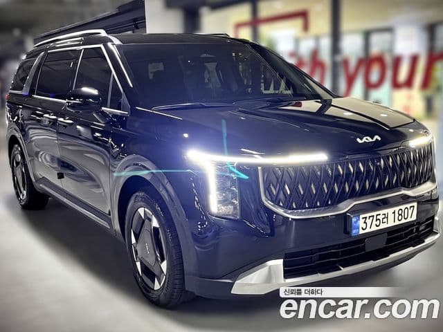 Kia Carnival 2024 — Şəkil 10/18