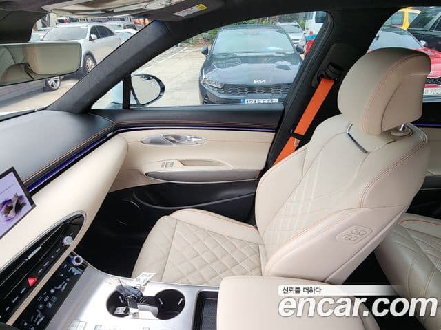 Genesis GV70 2024 — Photo 15/20