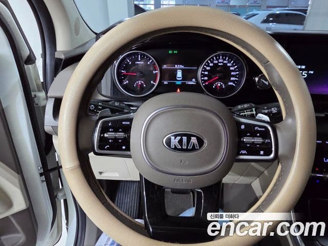 Kia Carnival 2020 — Şəkil 9/20
