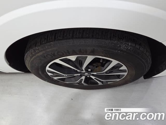 Kia Carnival 2020 — Şəkil 19/20