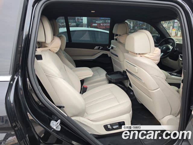 BMW X7 2024 — Şəkil 10/19