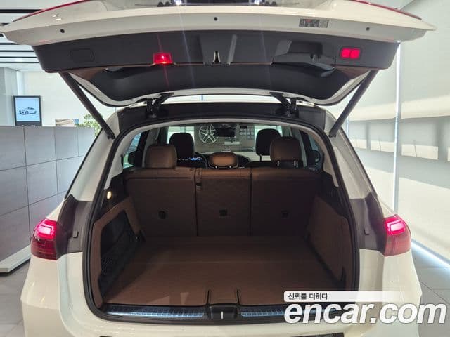 Mercedes-Benz GLE-Class 2024 — ფოტო 2/12