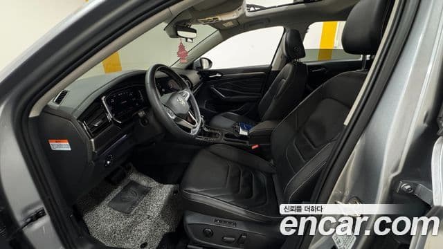 Volkswagen Jetta 2023 — Şəkil 11/19