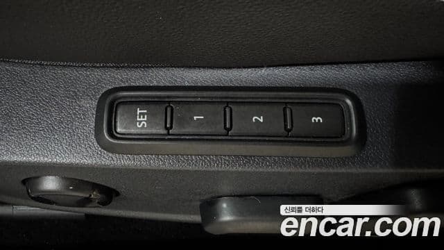 Volkswagen Jetta 2023 — Şəkil 12/19