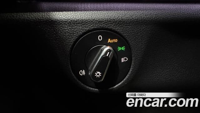 Volkswagen Jetta 2023 — фото 14 из 19