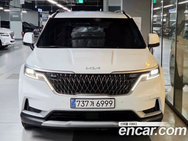 Kia Carnival 2022 — Фото 4/20