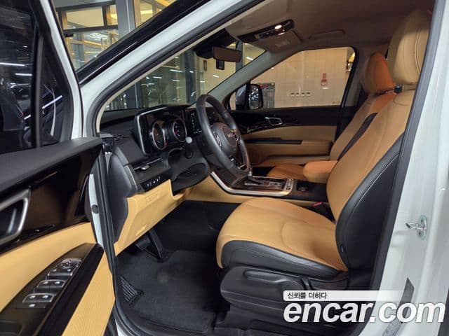 Kia Carnival 2022 — Фото 8/20