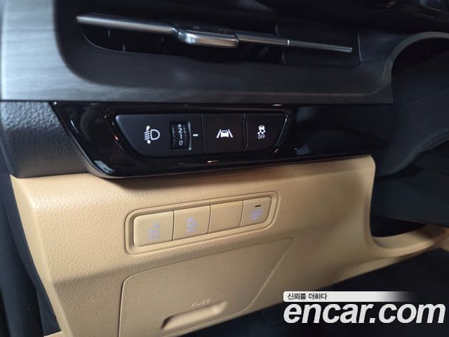 Kia Carnival 2022 — Фото 12/20