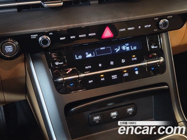 Kia Carnival 2022 — Фото 17/20