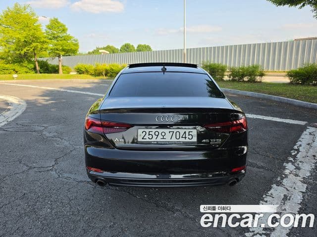 Audi A5 2019 — Photo 17/17