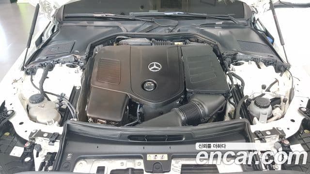 Mercedes-Benz C-Class 2023 — Şəkil 5/17