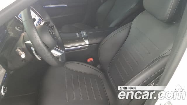 Mercedes-Benz C-Class 2023 — Şəkil 14/17