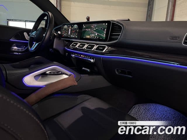 Mercedes-Benz GLE-Class 2022 — ფოტო 15/20