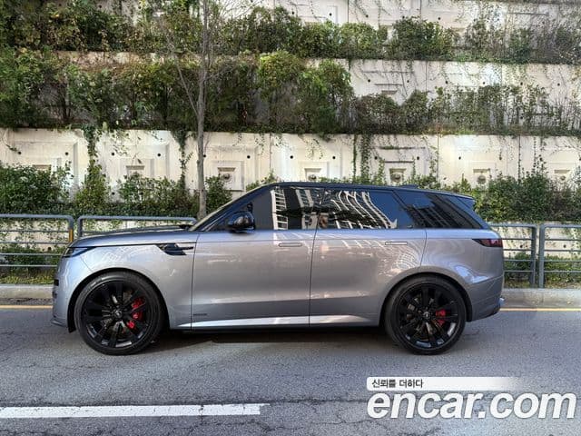 Land Rover Range Rover Sport 2025 — ფოტო 3/15