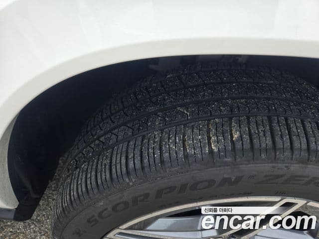 Mercedes-Benz GLS-Class 2022 — Photo 1/9