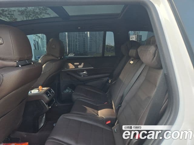 Mercedes-Benz GLS-Class 2022 — Photo 3/9