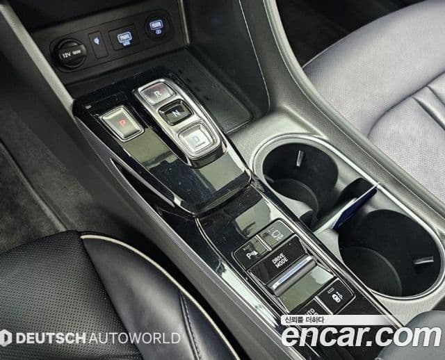Hyundai Sonata Hybrid 2023 — Photo 1/20