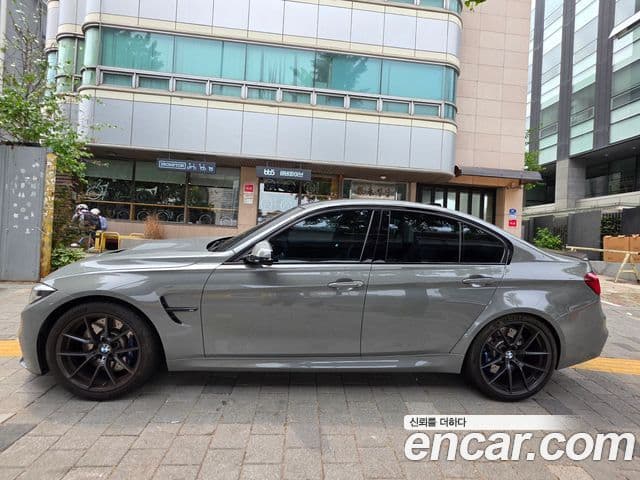 BMW M3 2018 — Photo 12/17