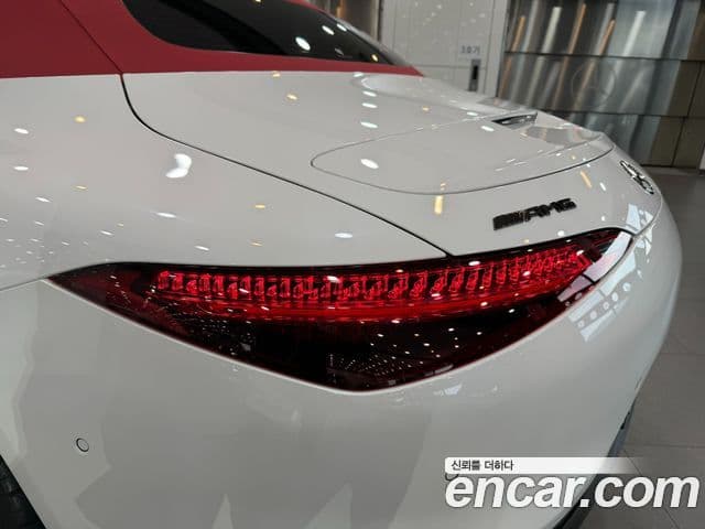 Mercedes-Benz SL-Class 2025 — ფოტო 13/20