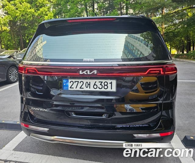 Kia Carnival 2023 — Фото 4/19