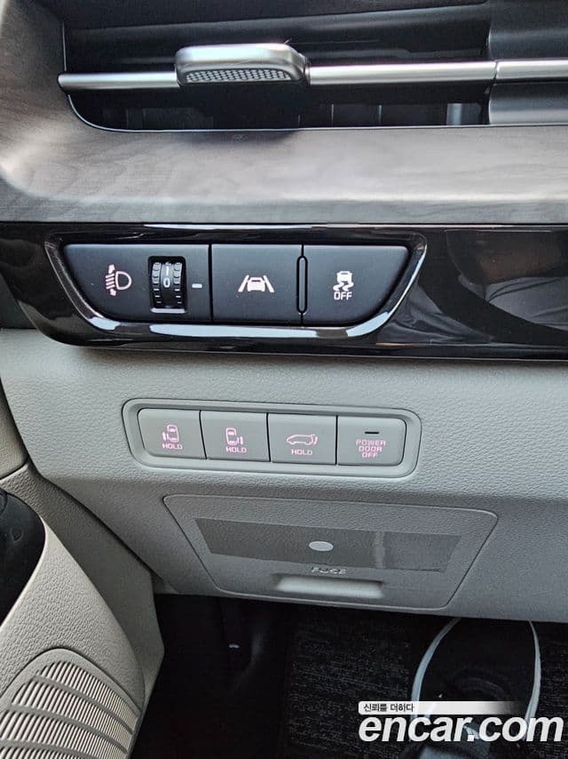 Kia Carnival 2023 — Фото 13/19