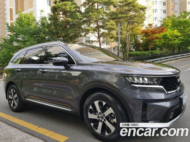 Kia Sorento 2023 — Фото 2/20