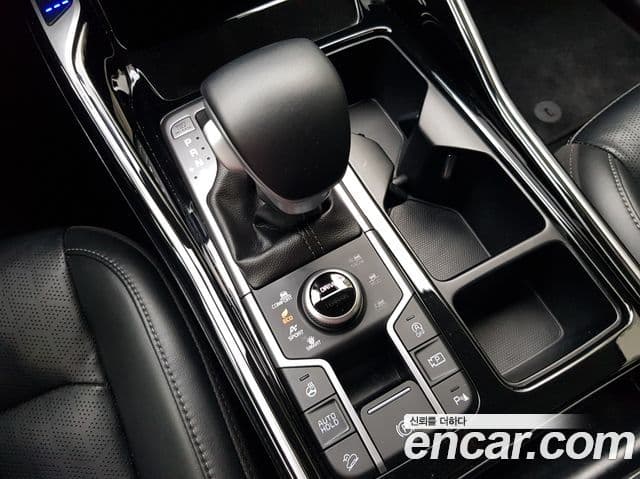 Kia Sorento 2023 — Фото 10/20