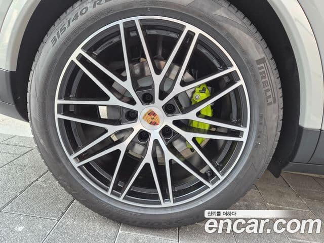 Porsche Cayenne 2026 — ფოტო 10/11