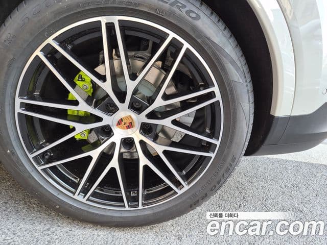 Porsche Cayenne 2026 — ფოტო 8/11