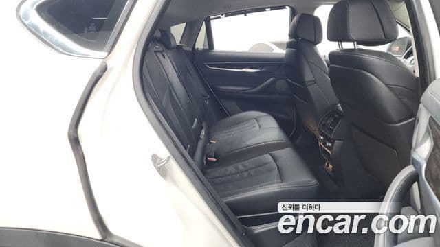 BMW X6 2019 — ფოტო 11/20