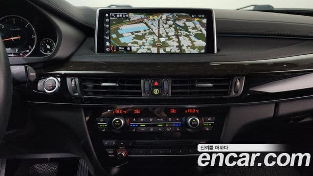 BMW X6 2019 — ფოტო 12/20