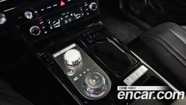 Genesis Electrified G80 2024 — Şəkil 9/20