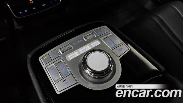 Genesis Electrified G80 2024 — Şəkil 18/20
