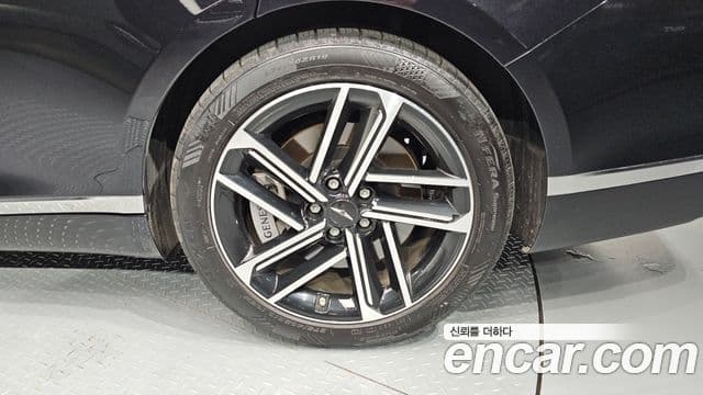 Genesis G80 2024 — Photo 26/37