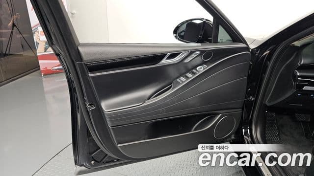 Genesis G80 2024 — Photo 16/37
