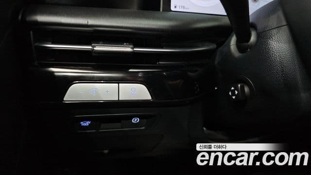 Genesis G80 2024 — Photo 35/37