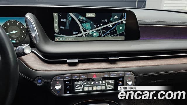 Genesis G90 2022 — Şəkil 13/20