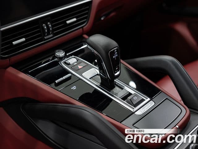 Porsche Cayenne 2022 — Şəkil 8/19