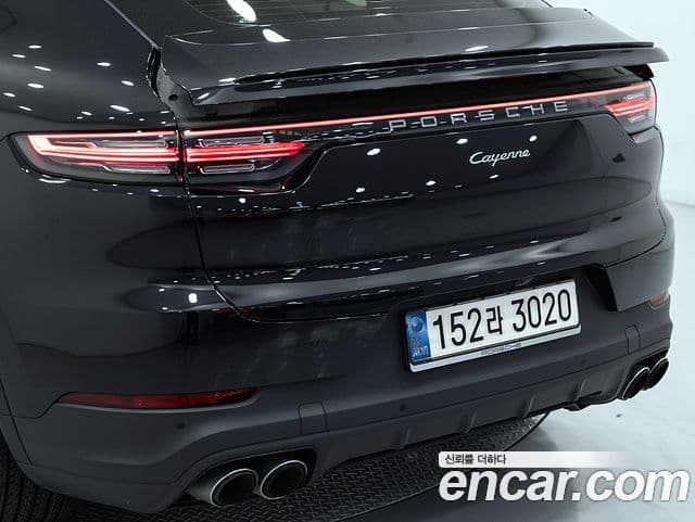 Porsche Cayenne 2022 — Şəkil 12/19