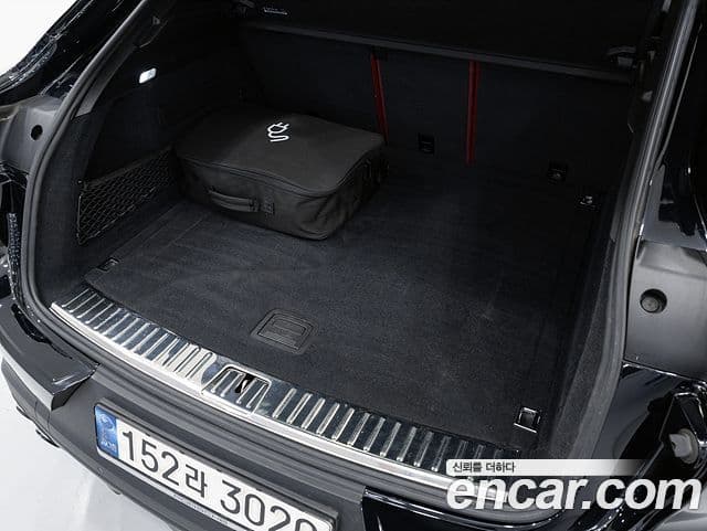Porsche Cayenne 2022 — Şəkil 13/19