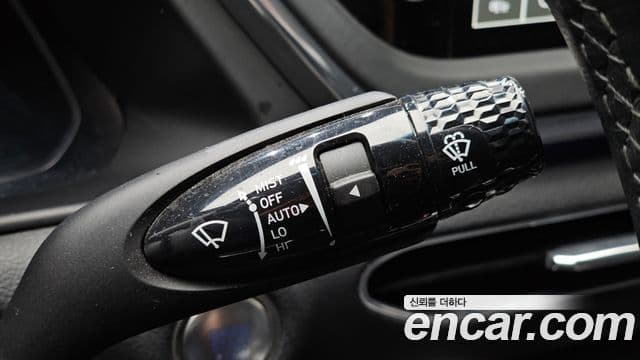 Hyundai Sonata Hybrid 2022 — Photo 17/32
