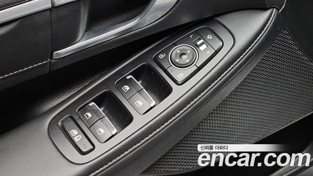 Hyundai Sonata Hybrid 2022 — Photo 19/32