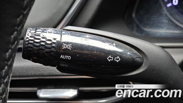 Hyundai Sonata Hybrid 2022 — Photo 29/32