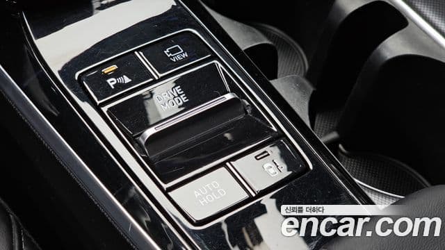 Hyundai Sonata Hybrid 2022 — Photo 16/32