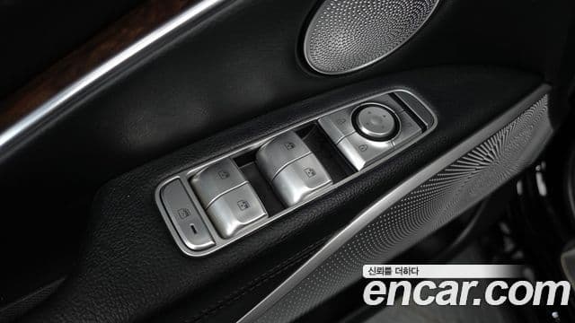 Kia The K9 2019 — ფოტო 13/36